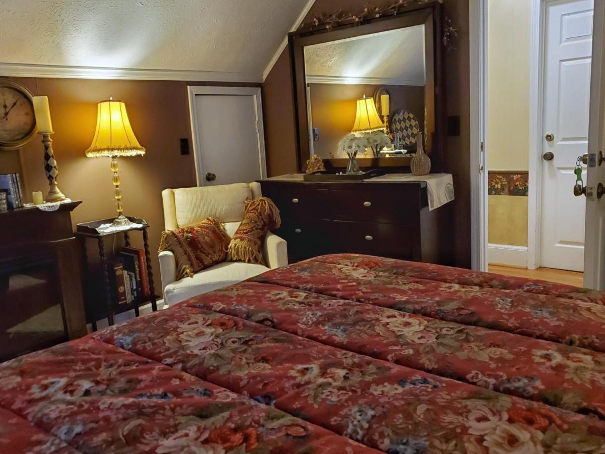 Double Room Mountain View